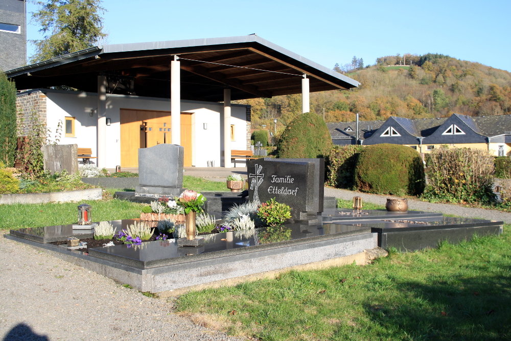 Bild: Friedhof Waxweiler