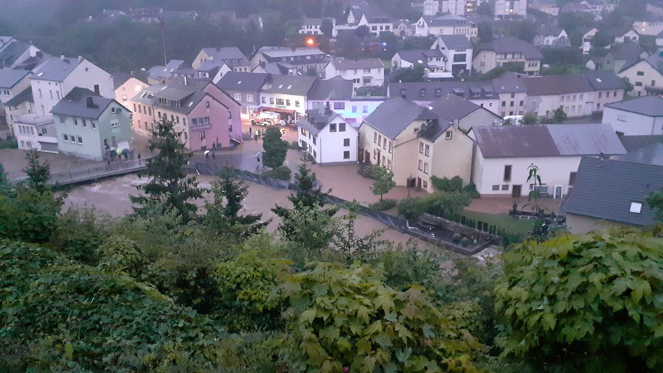 Ortslage Waxweiler beim Hochwasser
